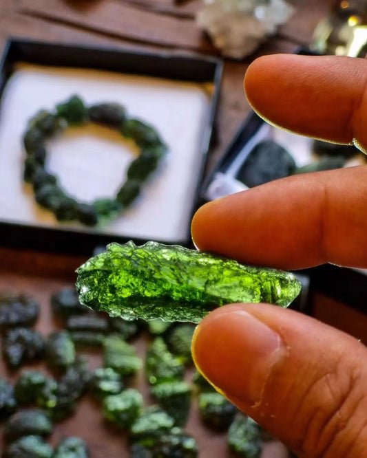 raw crystal moldavite